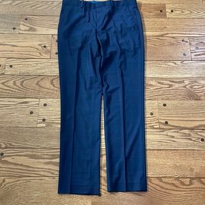 Very nice Perry Ellis Portfolio Slim Fit Folio-Flex navy patterned dress 33x32